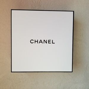 CHANEL GIFT BOX BRAND NEW